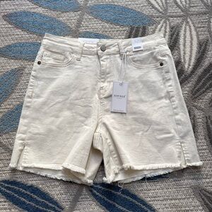 Judy Blue NWT Women's JB150089 High-Rise Cut-Off‎ Denim Jean Shorts Ivory Denim